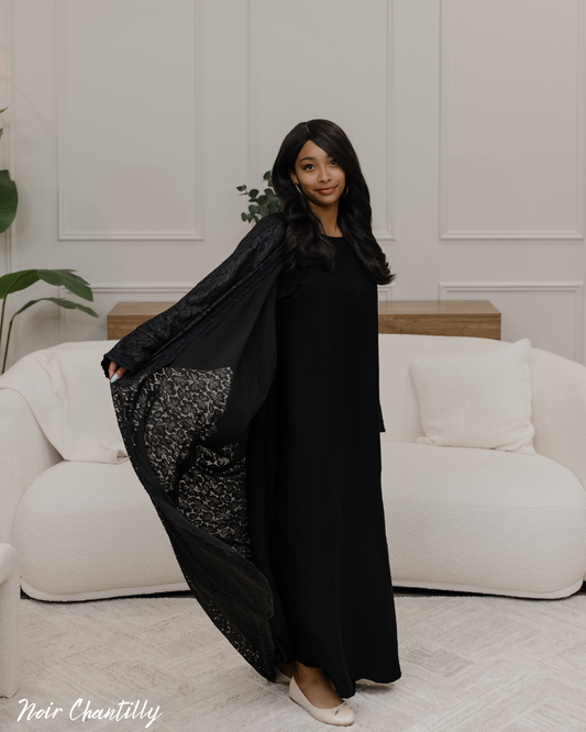 The Chantilly Collection | Noir Chantilly Edition